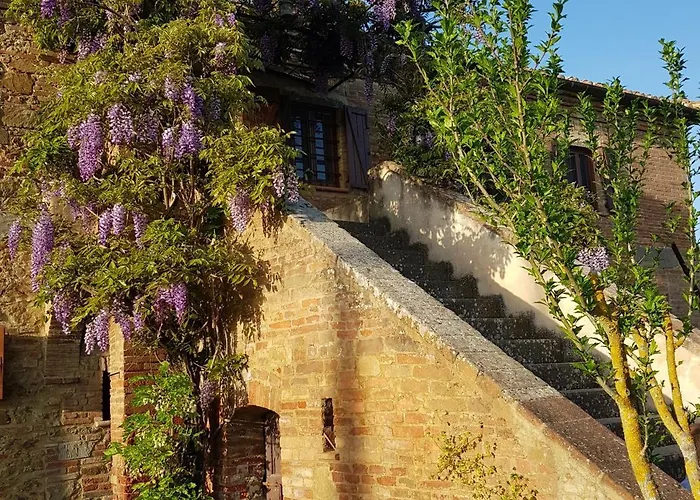 Podere Marella ファームステイ *